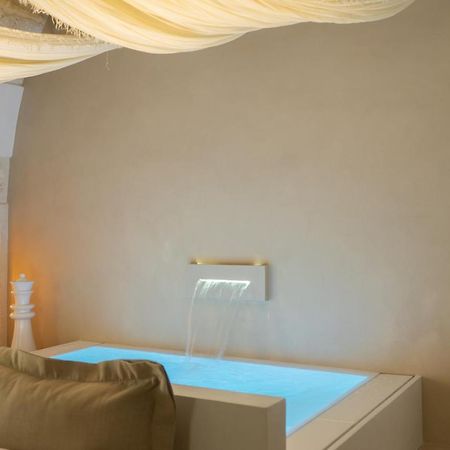 Eurydice Suite With Infinity Jacuzzi Ostuni Exteriér fotografie