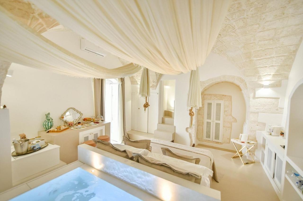 Eurydice Suite With Infinity Jacuzzi Ostuni Exteriér fotografie