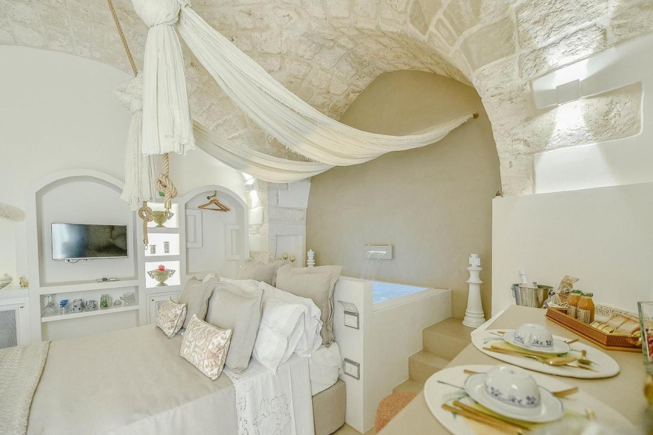 Eurydice Suite With Infinity Jacuzzi Ostuni Exteriér fotografie