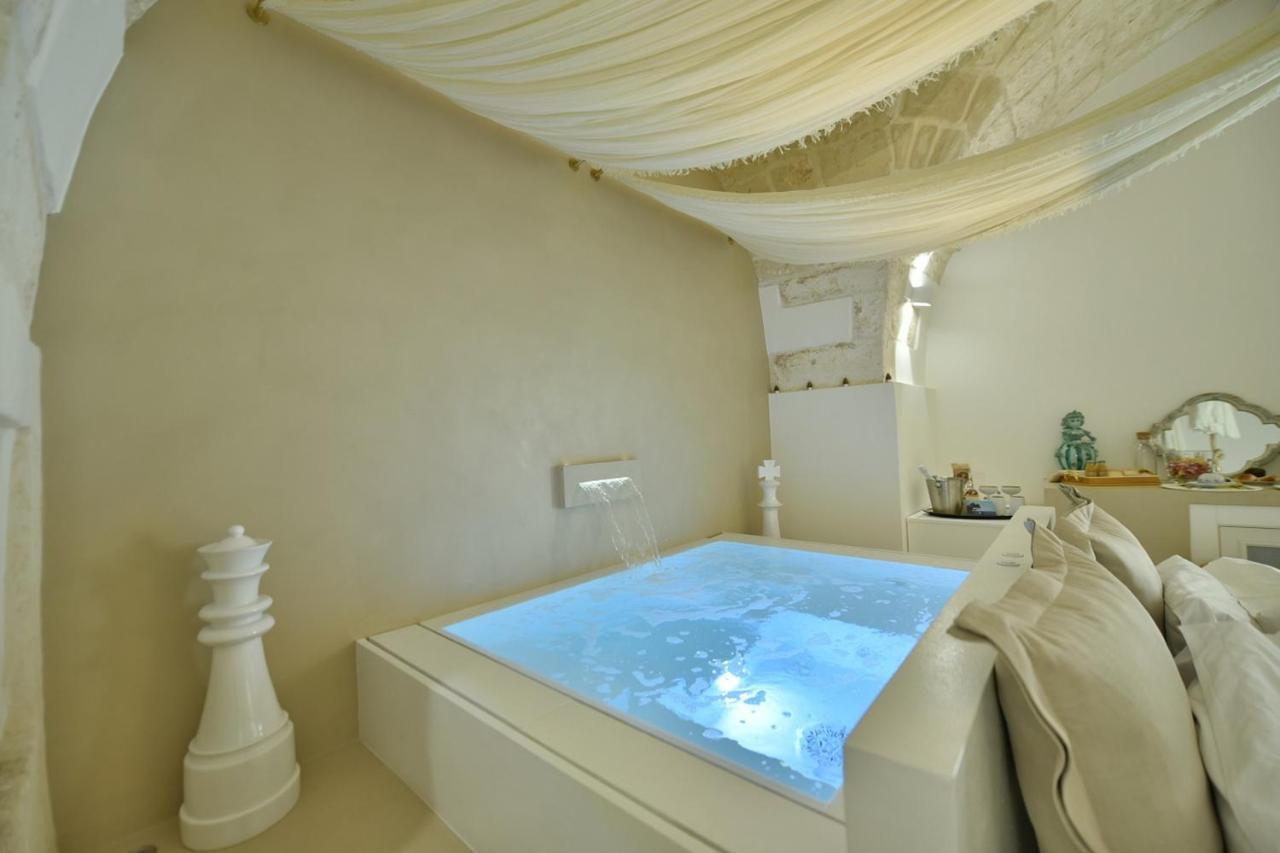 Eurydice Suite With Infinity Jacuzzi Ostuni Exteriér fotografie