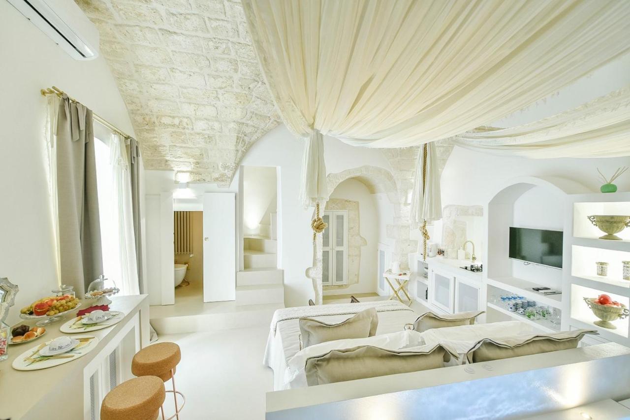 Eurydice Suite With Infinity Jacuzzi Ostuni Exteriér fotografie